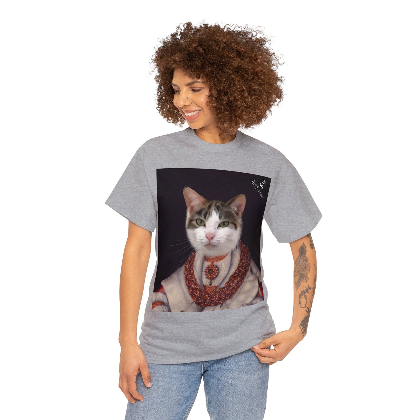 Majestic heiress cat portrait tee